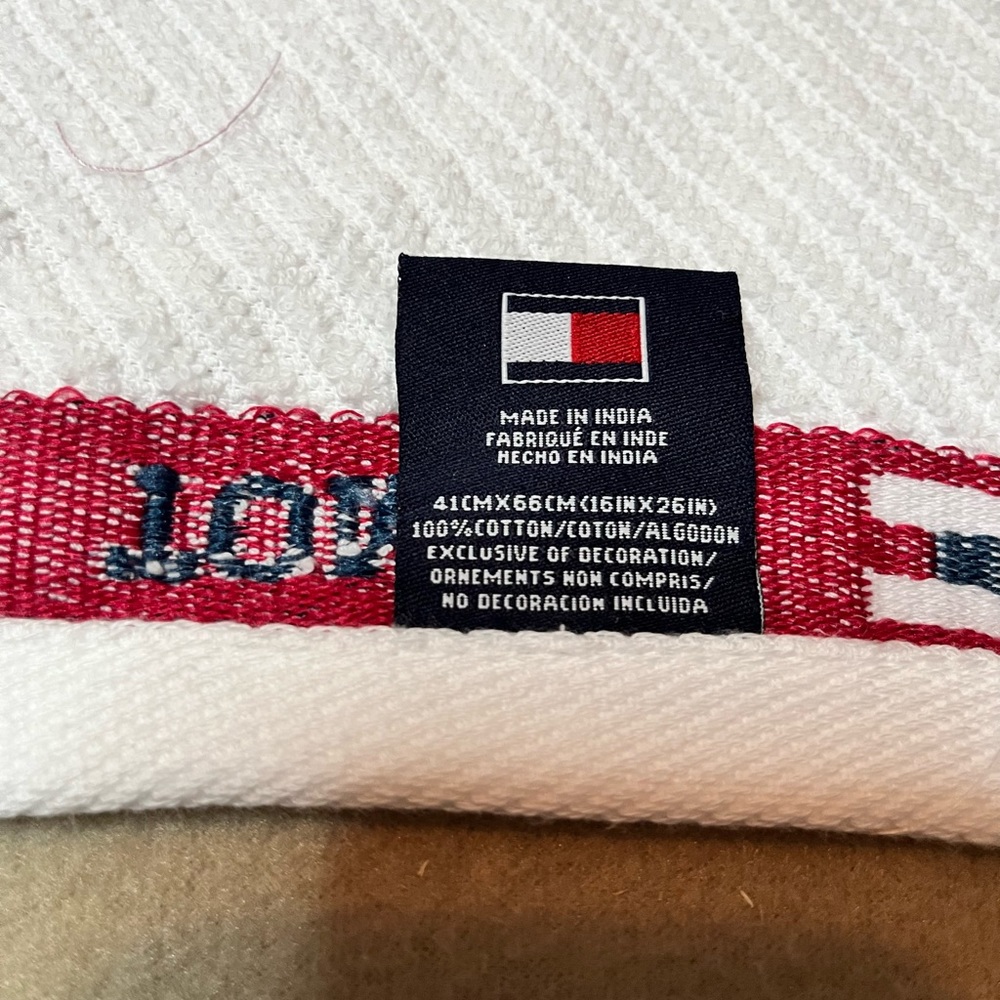 Vintage Tommy Hilfiger Hand Towel Spell Out White - Picture 5 of 5